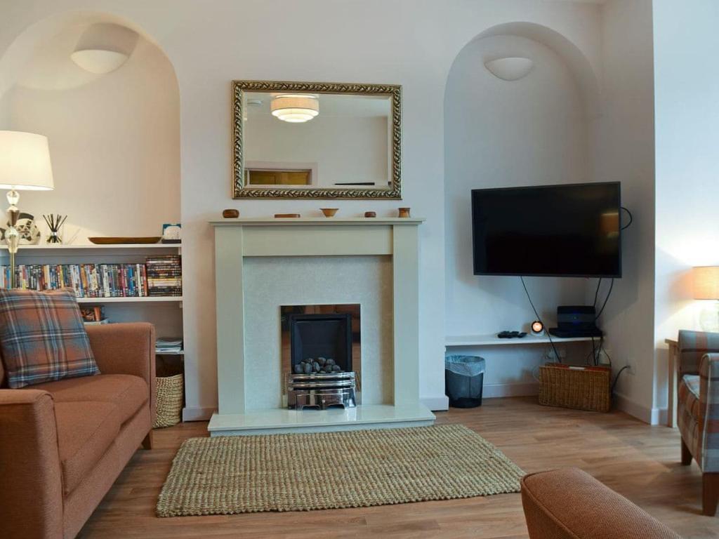 Whiskey Cottage room 1