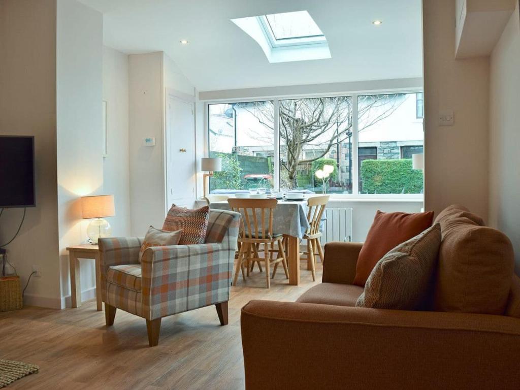 Whiskey Cottage room 2